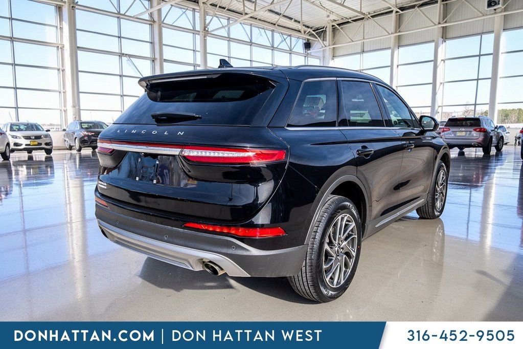 Used 2022 Lincoln Corsair AWD w/ Equipment Group 101A image 32