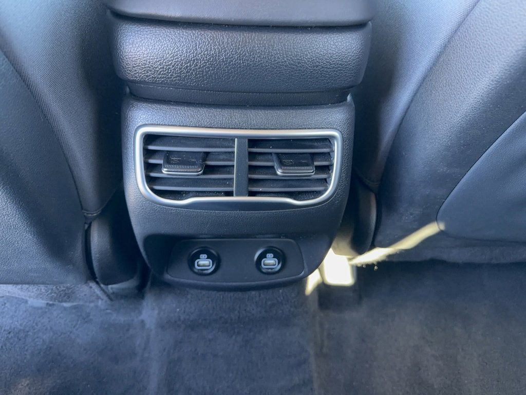 Used 2022 Hyundai Santa Fe XRT image 29