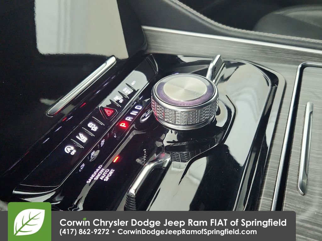 Certified 2024 Jeep Wagoneer Series III image 29