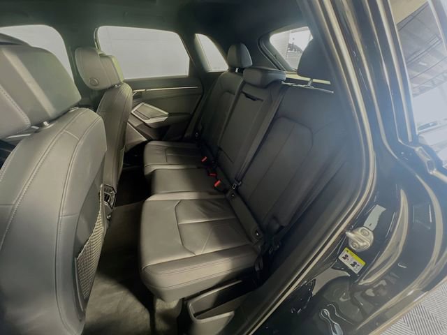 Used 2020 Audi Q3 2.0T Premium w/ Convenience Package image 27