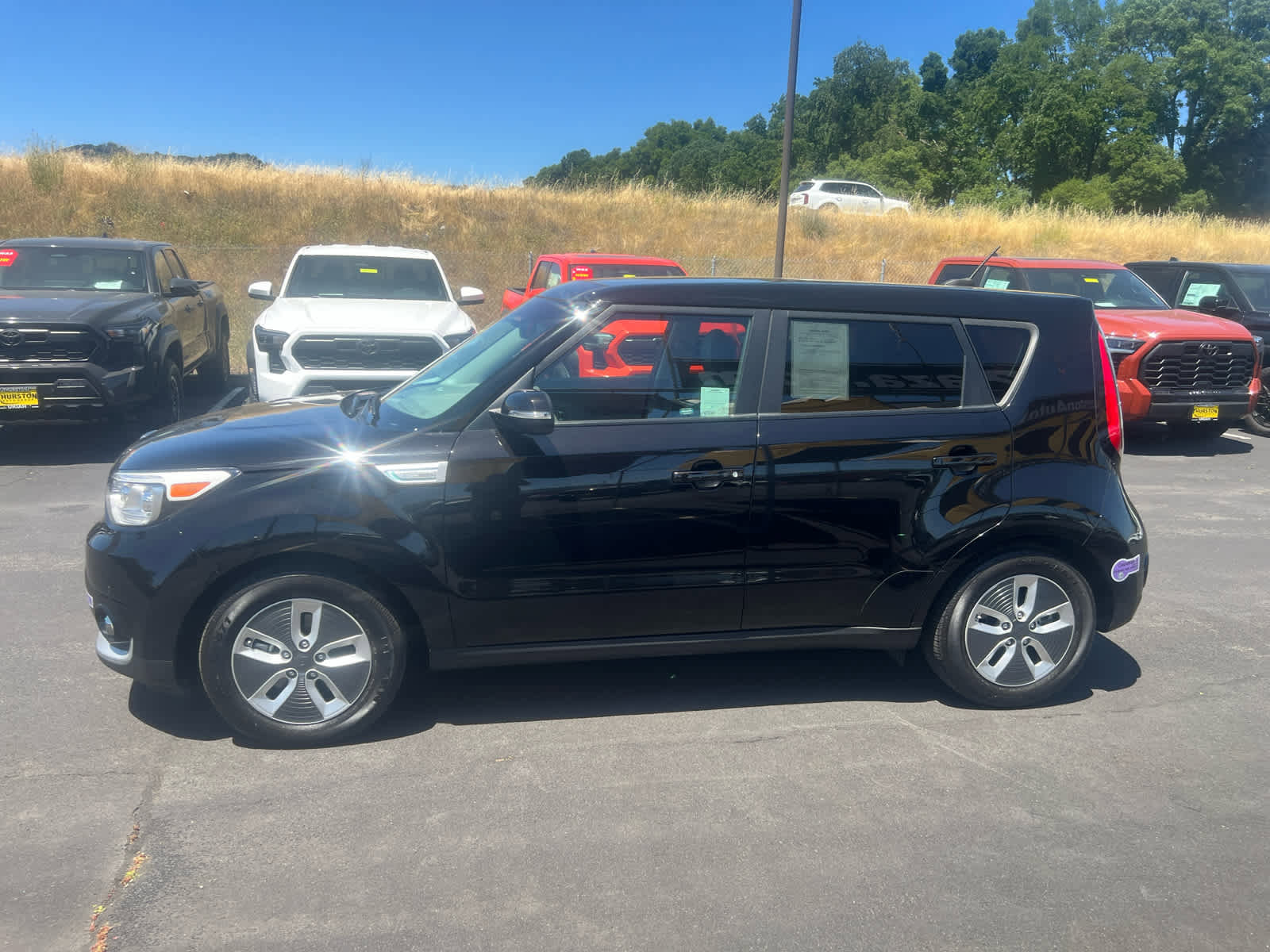 Used 2019 Kia Soul EV + image 7