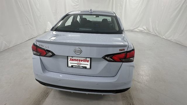 New 2025 Nissan Versa SR w/ Trunk Package image 4