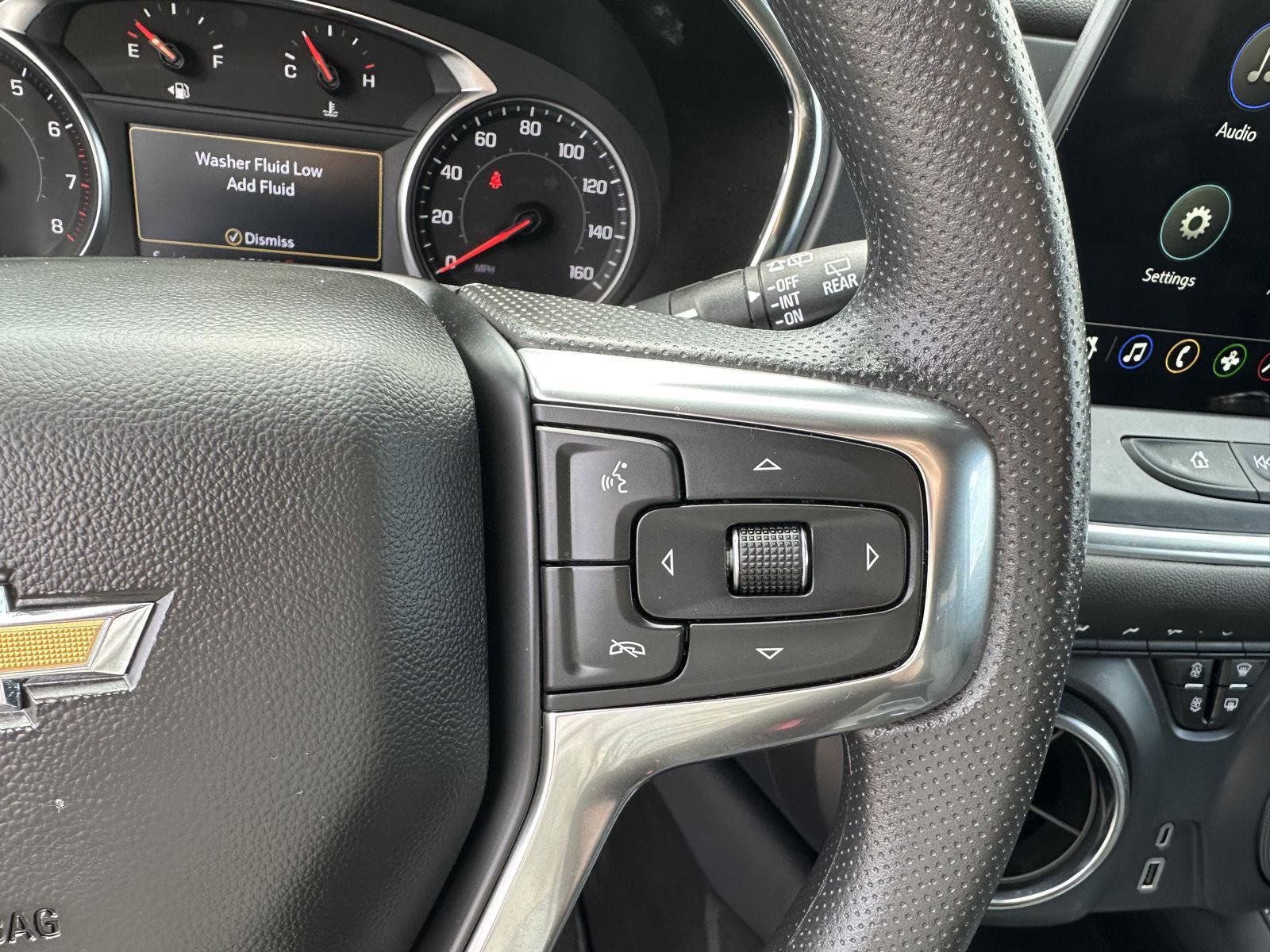 Used 2025 Chevrolet Blazer LT AWD/4WD image 23