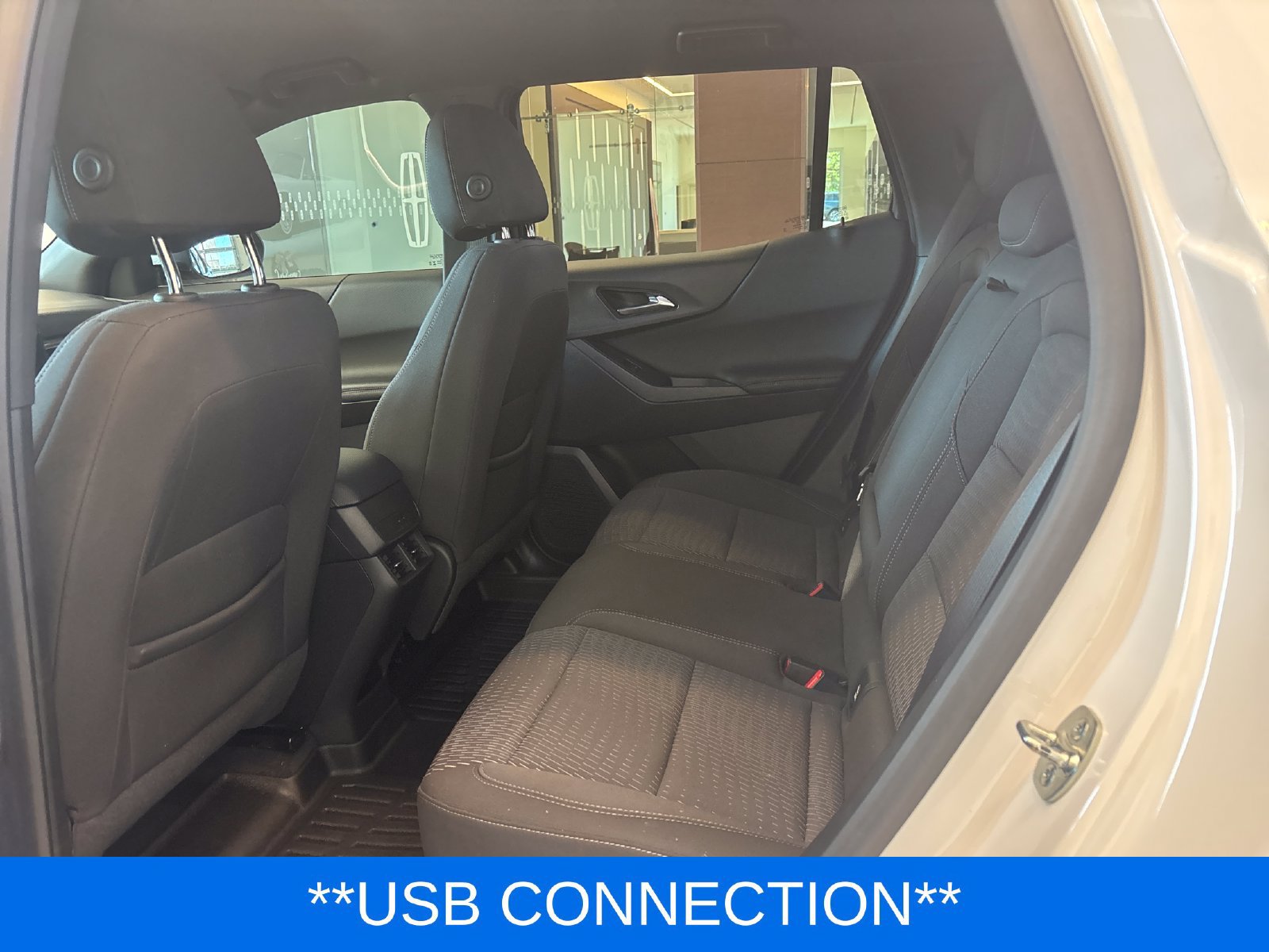 Used 2025 Chevrolet Equinox LT FWD image 11