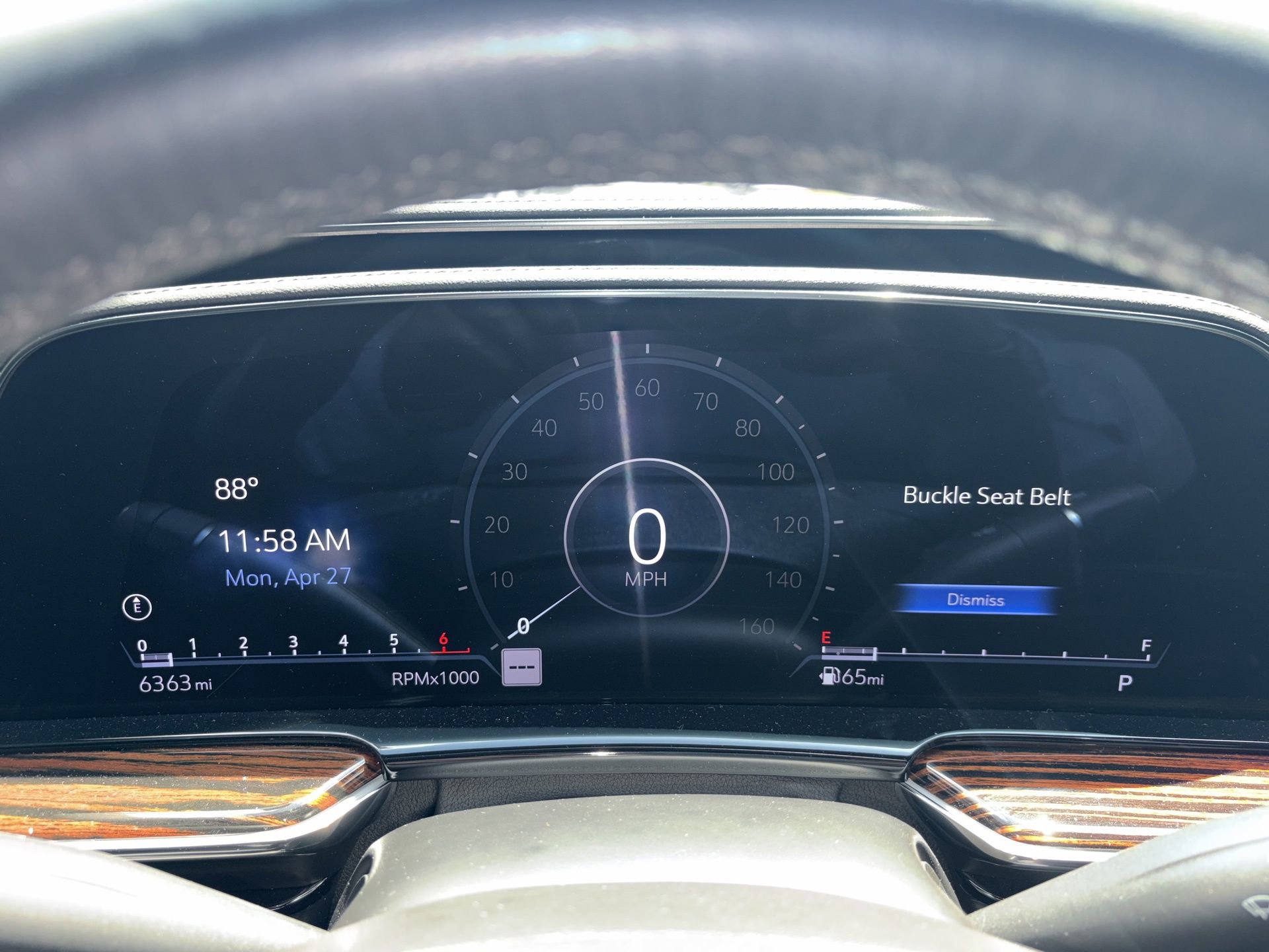 Used 2024 Cadillac Escalade Luxury RWD image 9