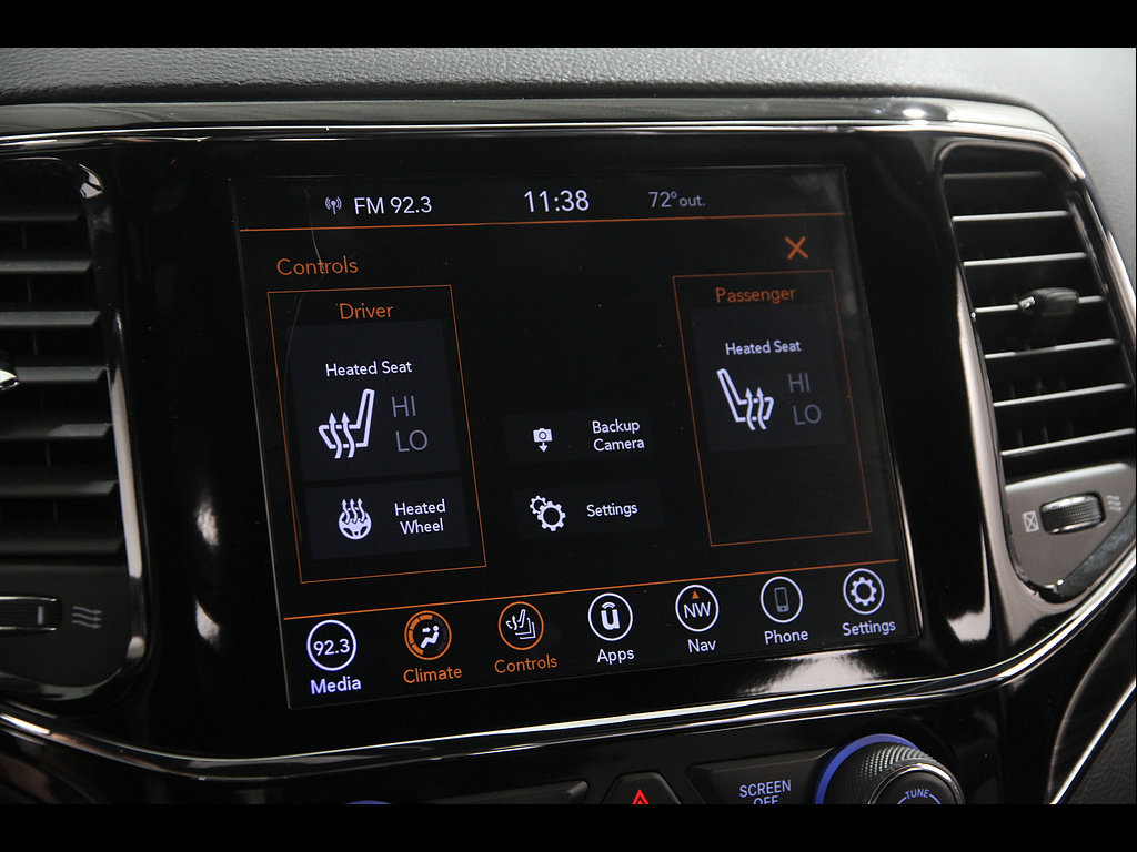 Used 2020 Jeep Grand Cherokee Limited AWD/4WD image 11