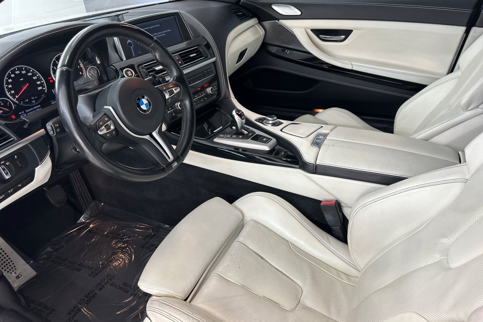 Used 2013 BMW M6 Convertible RWD image 4