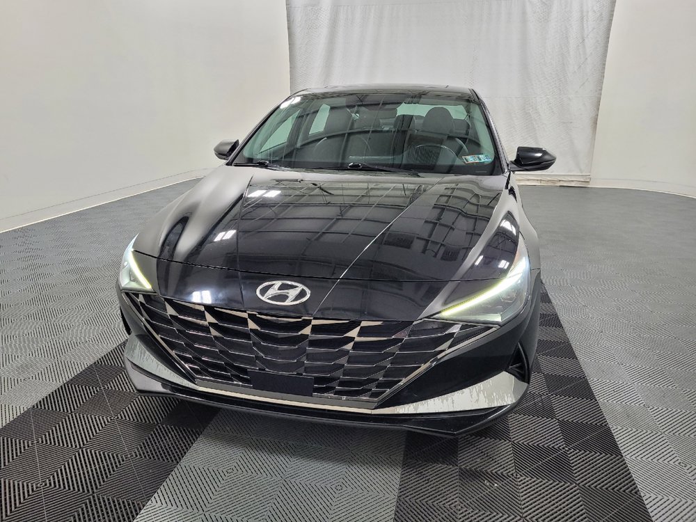 Used 2021 Hyundai Elantra Limited FWD image 15