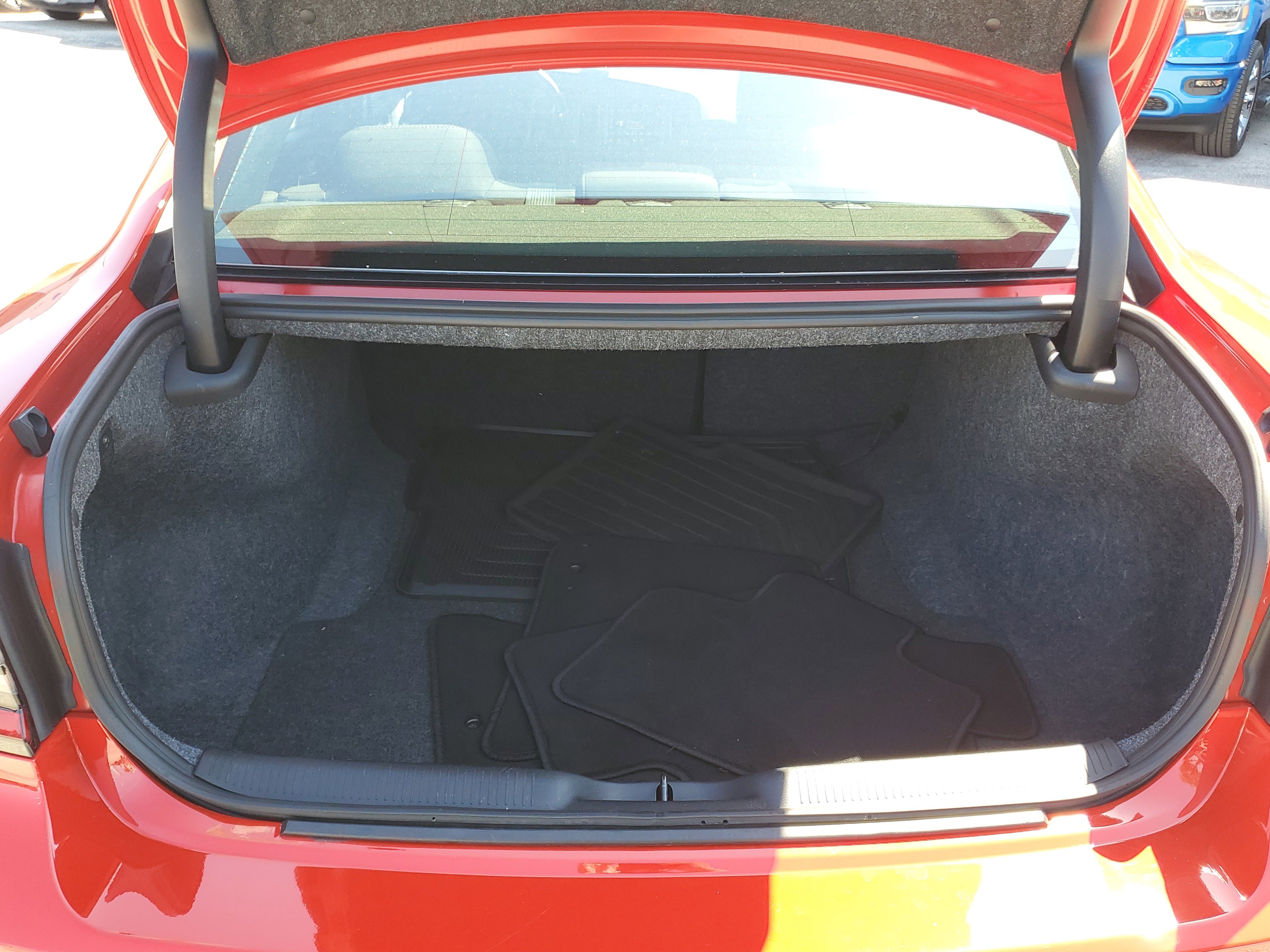 Used 2023 Dodge Charger SXT image 7