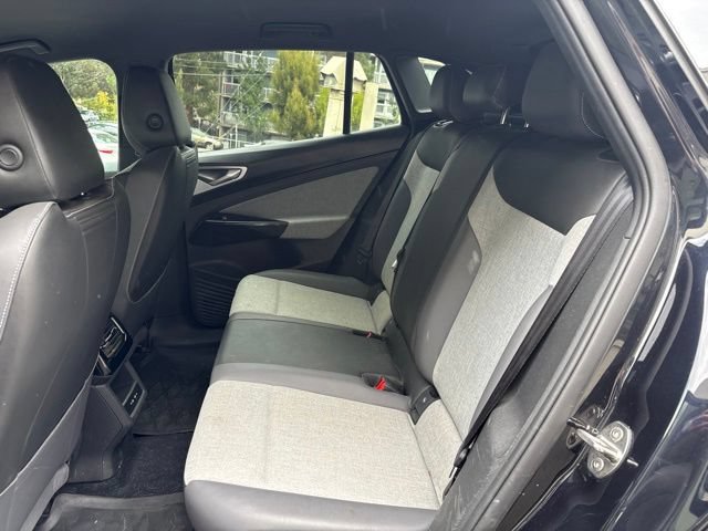 Used 2023 Volkswagen ID.4 Pro RWD image 8