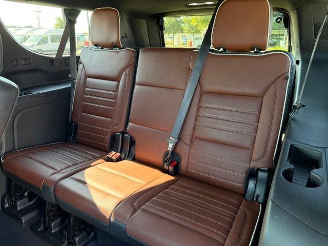 Used 2023 GMC Yukon XL Denali Ultimate AWD/4WD image 26