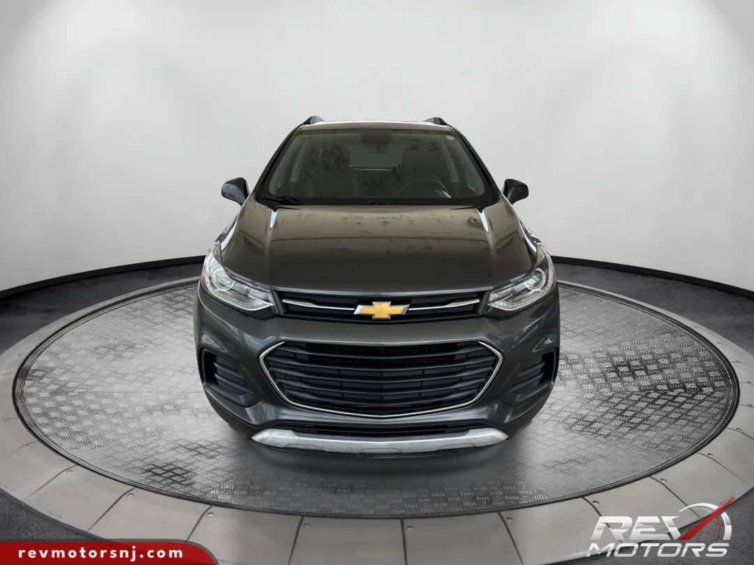 Used 2017 Chevrolet Trax LT w/ LT Convenience Package FWD image 8