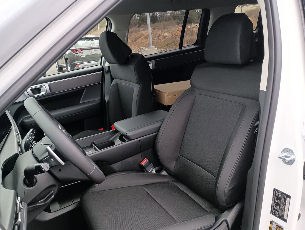 New 2026 Hyundai Santa Fe SE image 17
