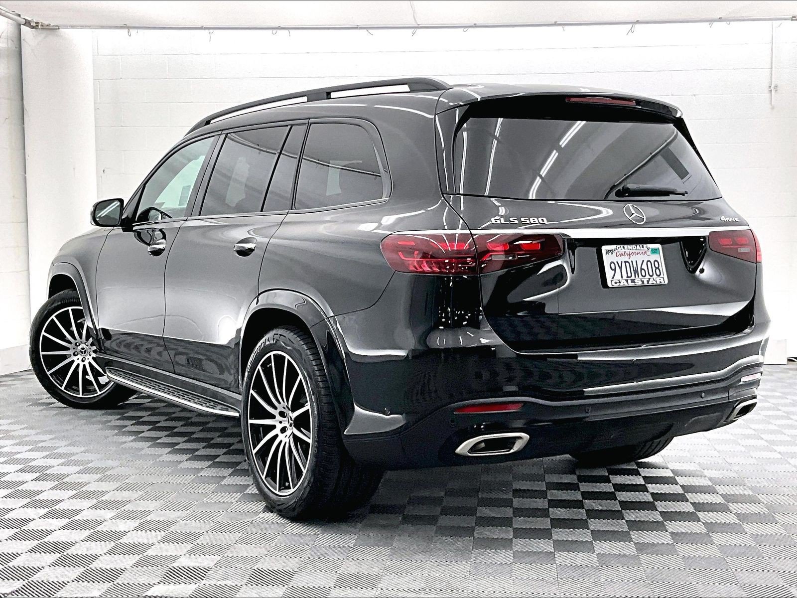 Used 2026 Mercedes-Benz GLS 580 4MATIC image 10