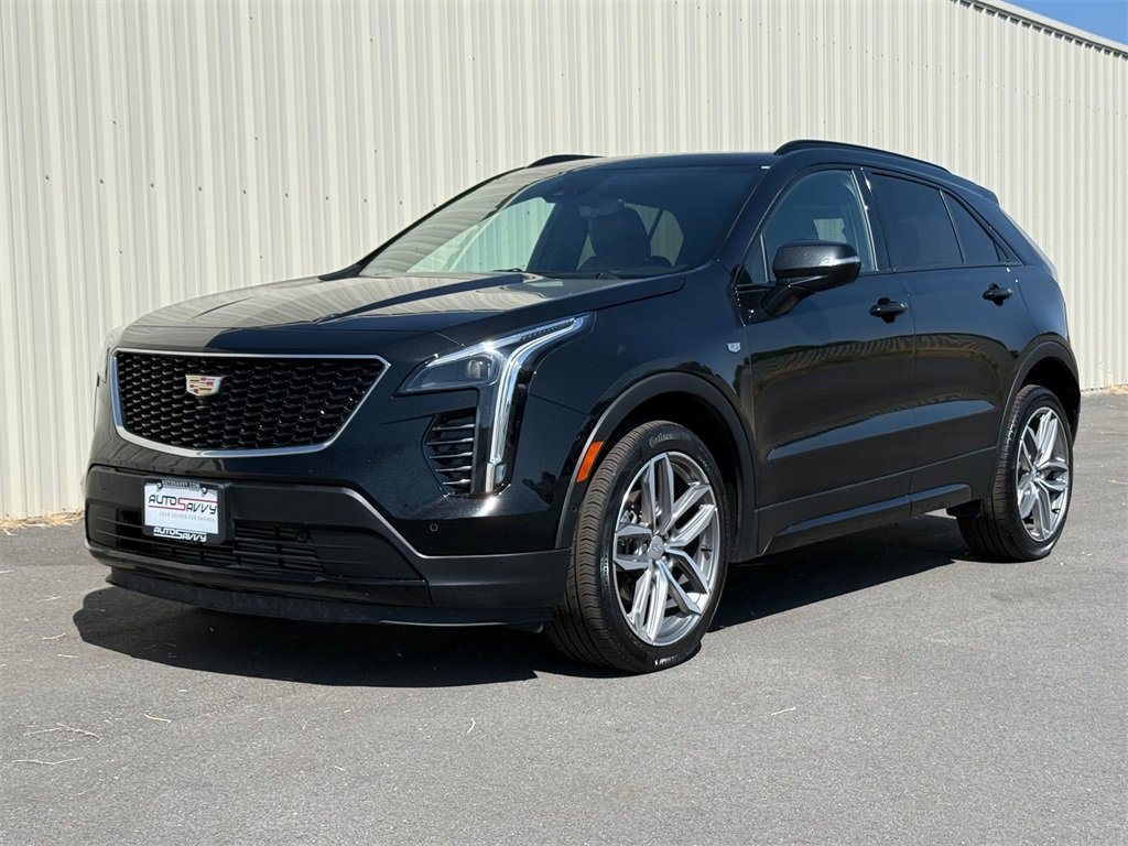Used 2022 Cadillac XT4 Sport w/ Enhanced Visibility Package image 8