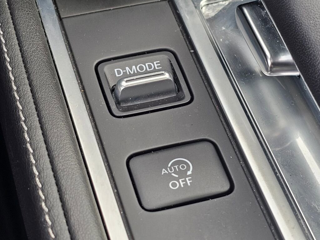 Used 2024 INFINITI QX60 Luxe w/ Performance Audio Package AWD/4WD image 39