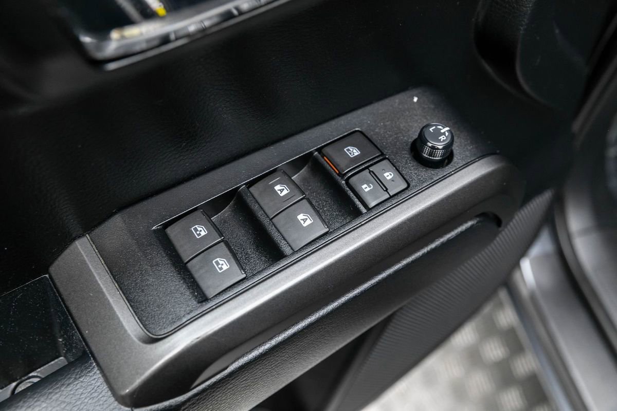 Used 2021 Toyota Tacoma TRD Sport w/ Technology Package image 32