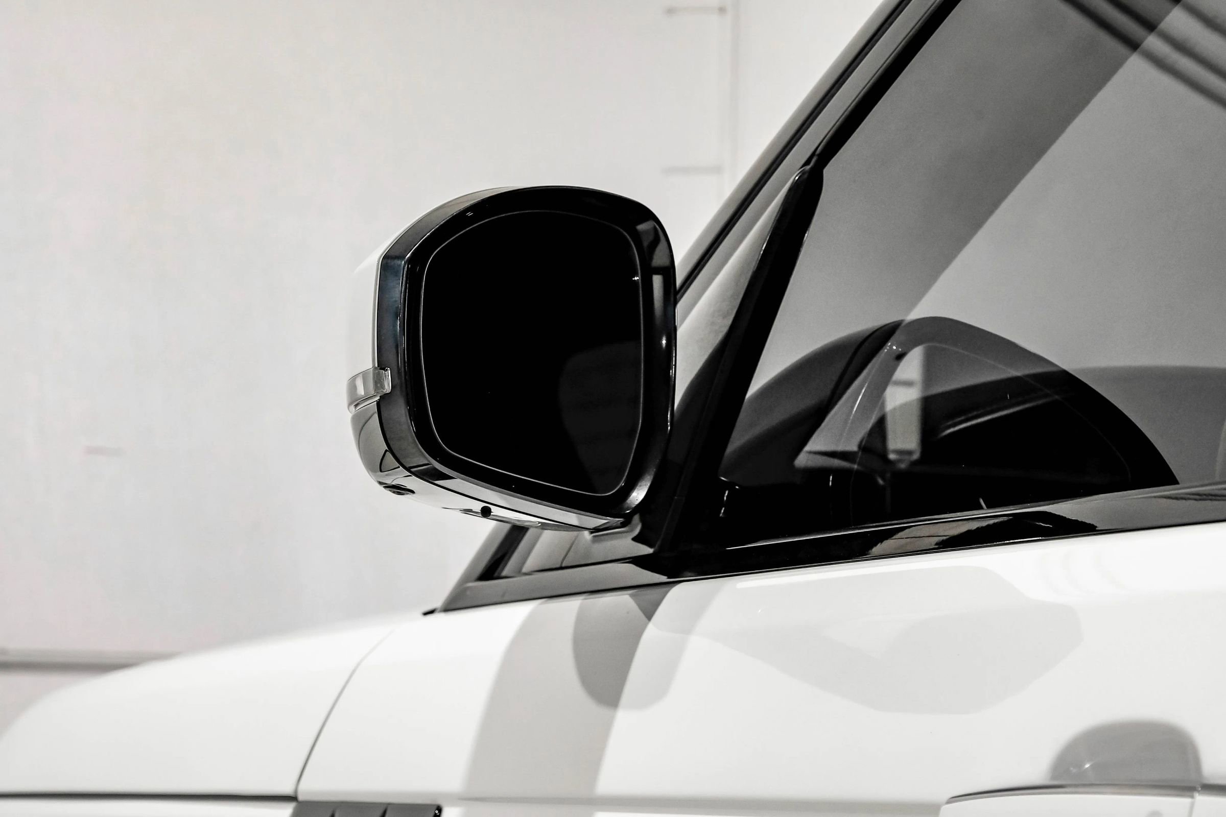 Used 2016 Land Rover Range Rover Autobiography image 55