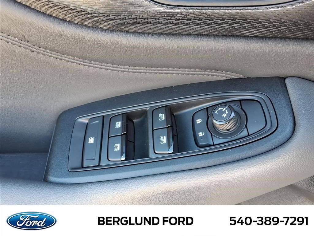 Used 2023 Subaru Outback Wilderness w/ Wilderness Package AWD/4WD image 19