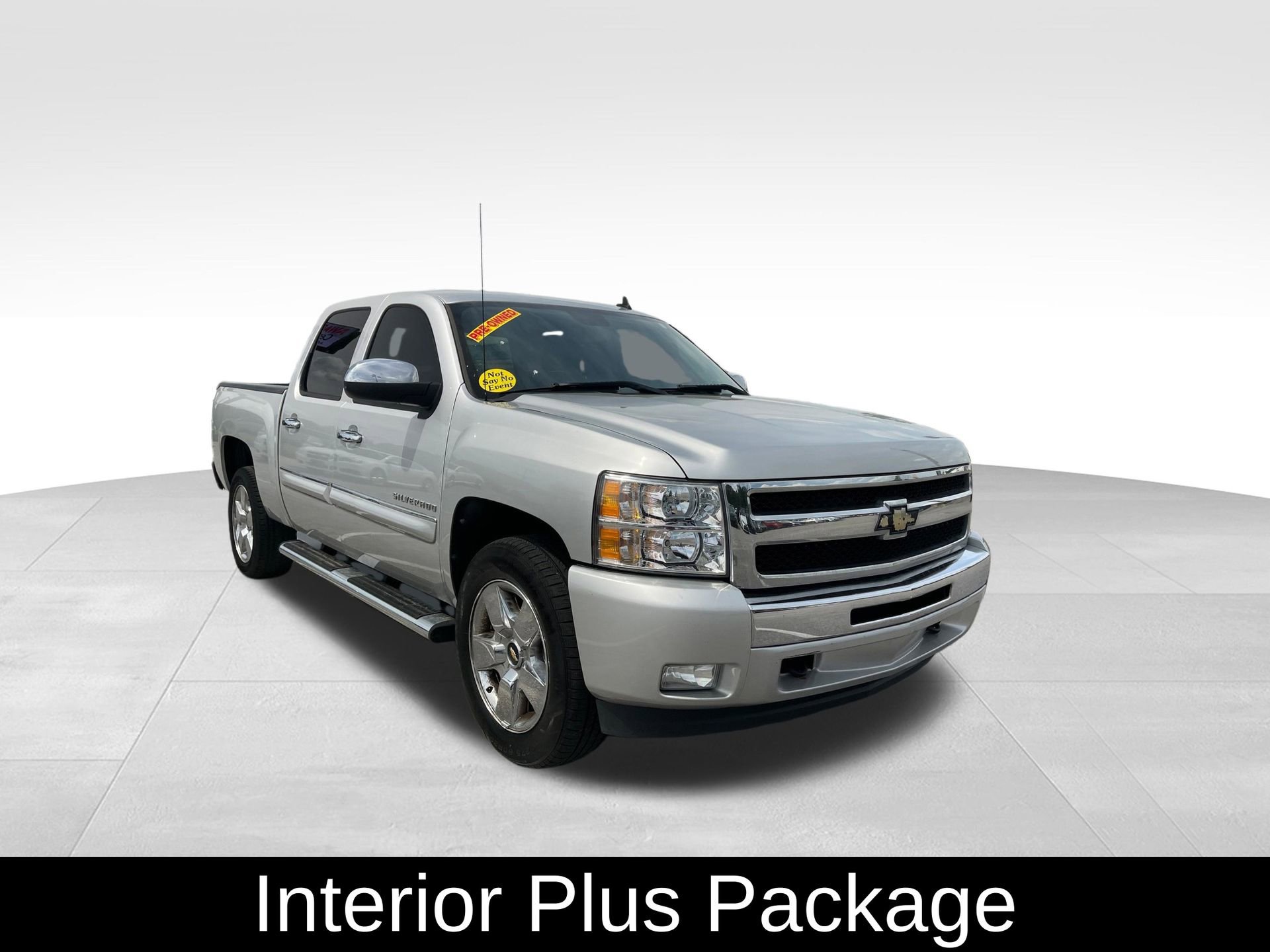 Used 2010 Chevrolet Silverado 1500 LT w/ Regional Value Package image 3