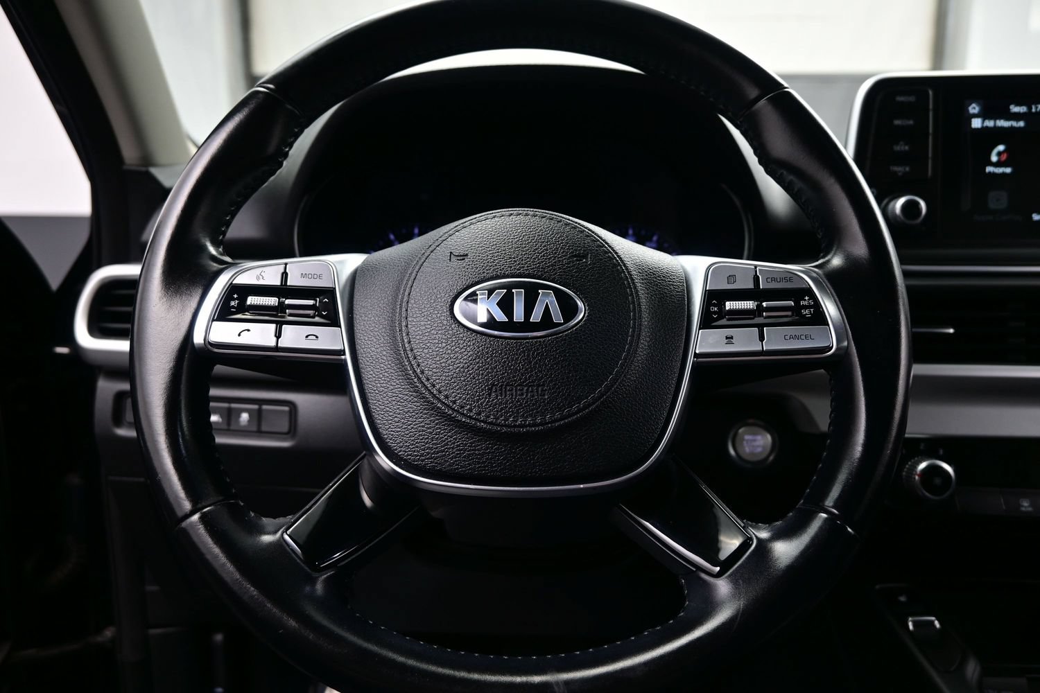 Used 2020 Kia Telluride S AWD/4WD image 27