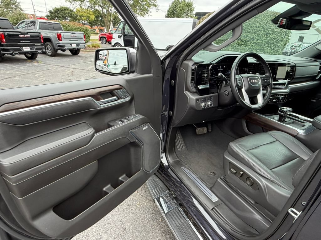 Certified 2023 GMC Sierra 1500 SLT w/ SLT Premium Package AWD/4WD image 23