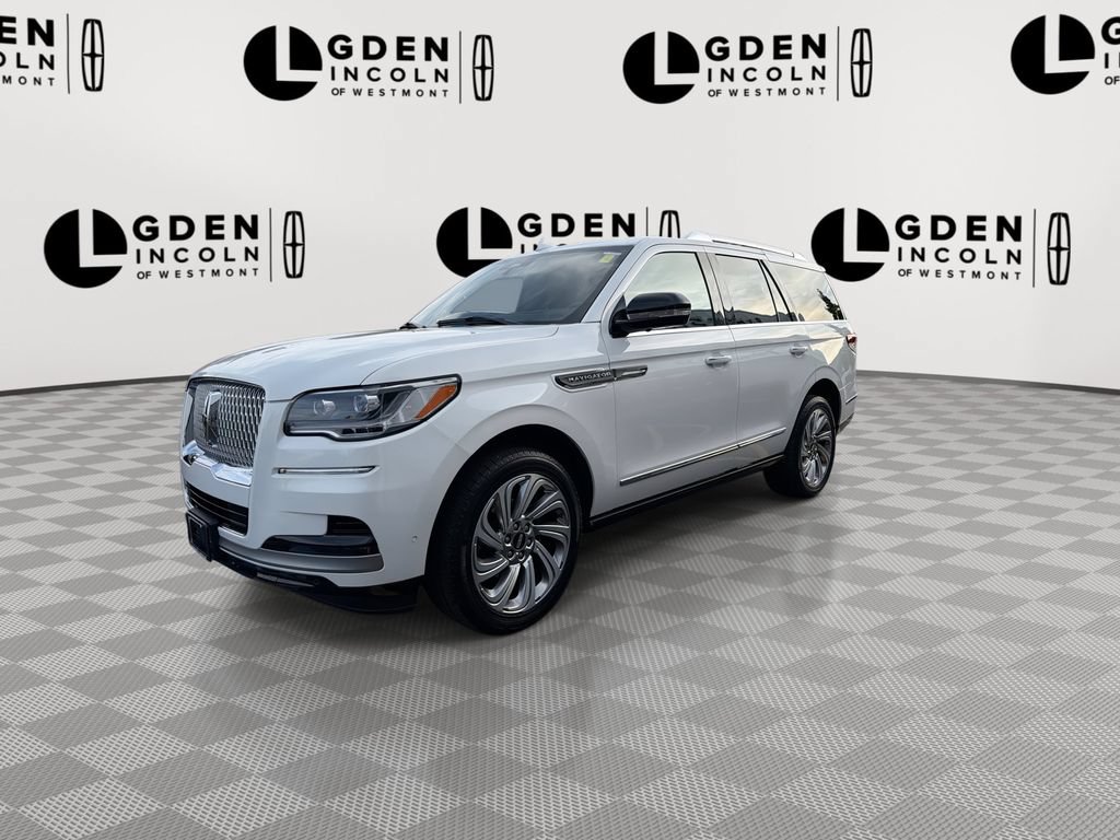Certified 2024 Lincoln Navigator Reserve AWD/4WD image 4