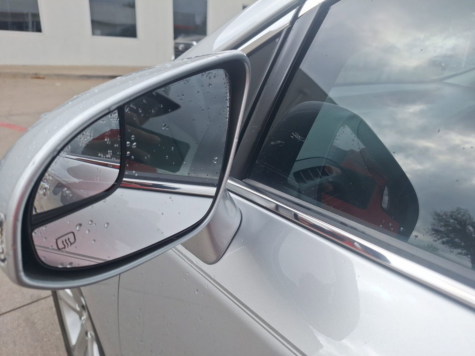 Used 2015 Toyota Venza XLE w/ XLE Premium Package image 13