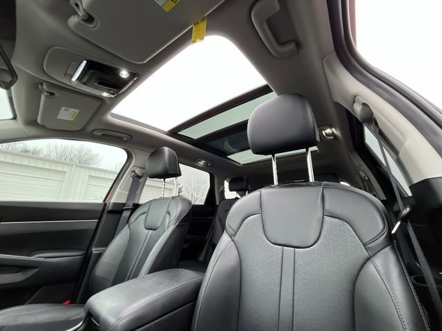 Used 2023 Kia Sorento S w/ Panoramic Sunroof Package image 18