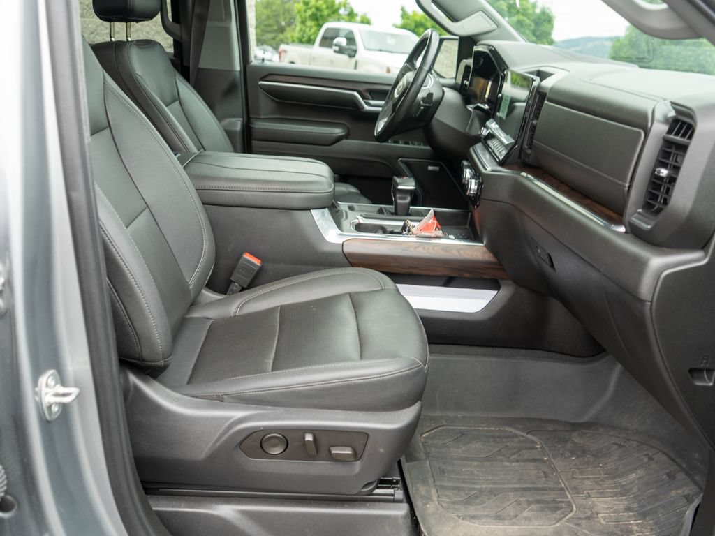 Certified 2023 GMC Sierra 1500 SLT w/ SLT Premium Plus Package AWD/4WD image 10
