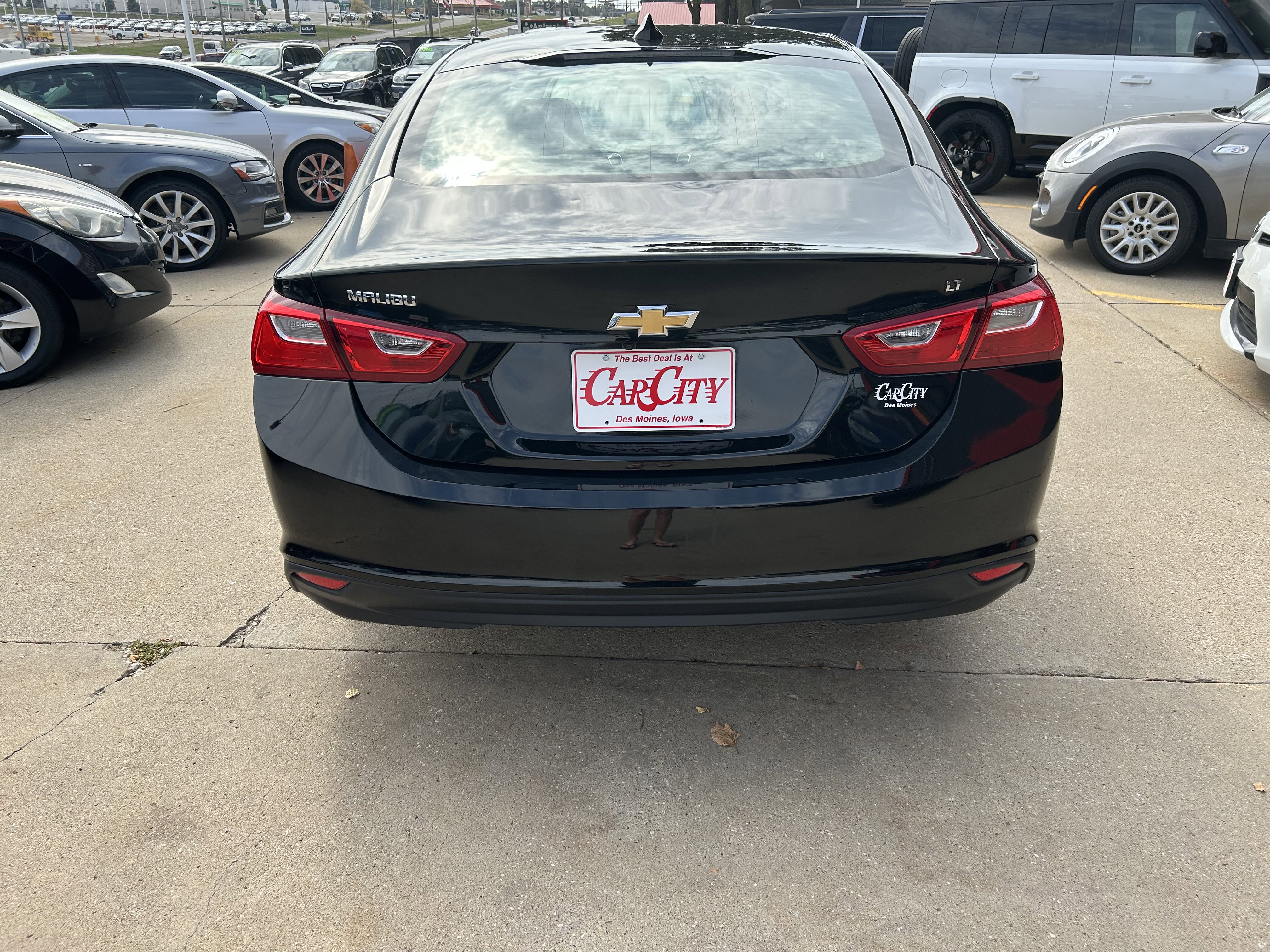 Used 2016 Chevrolet Malibu LT image 4