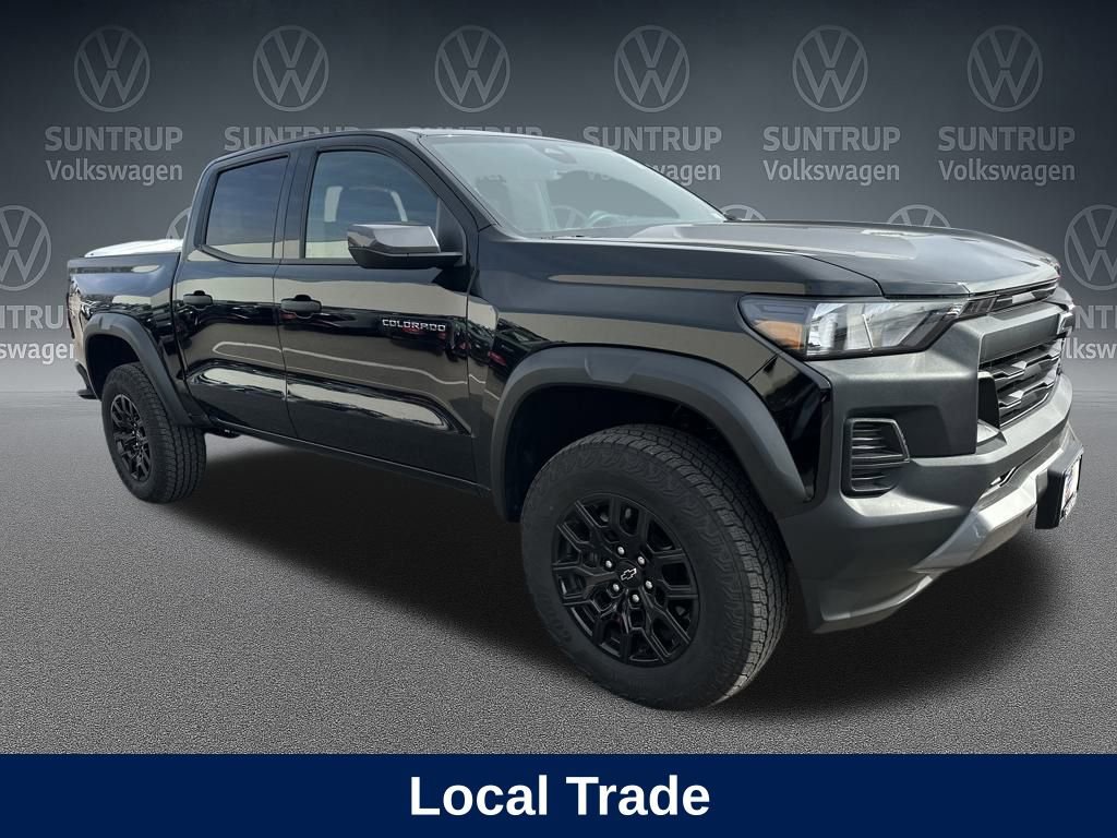 Used 2025 Chevrolet Colorado Trail Boss image 9