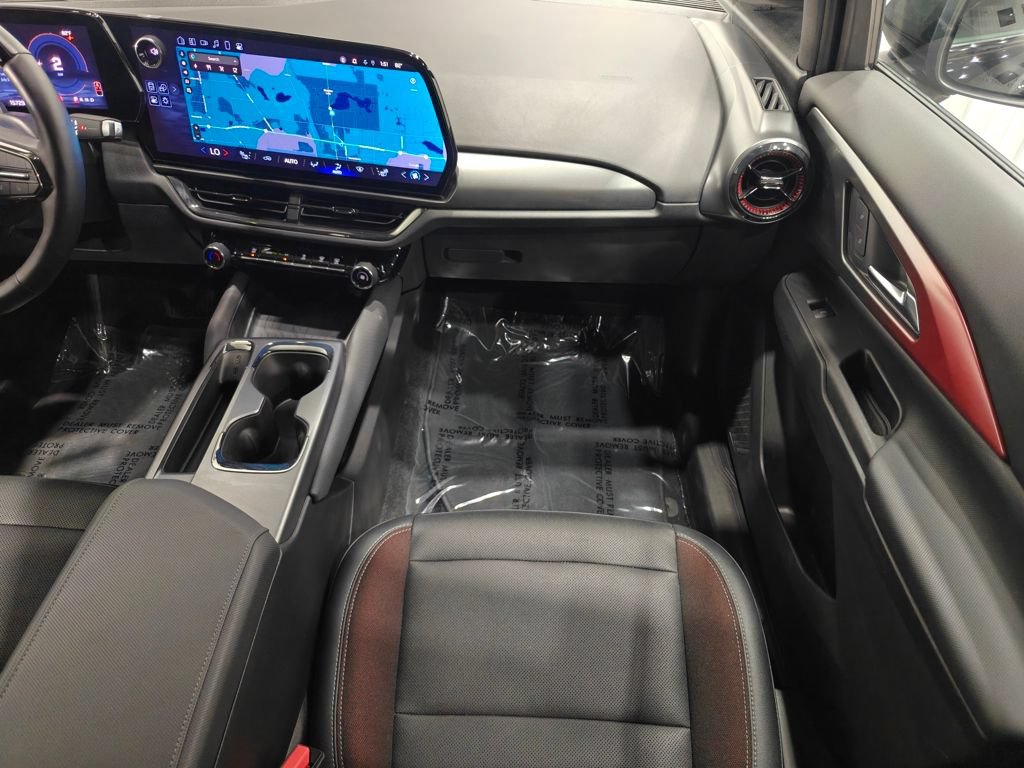 Used 2024 Chevrolet Equinox EV RS FWD image 24