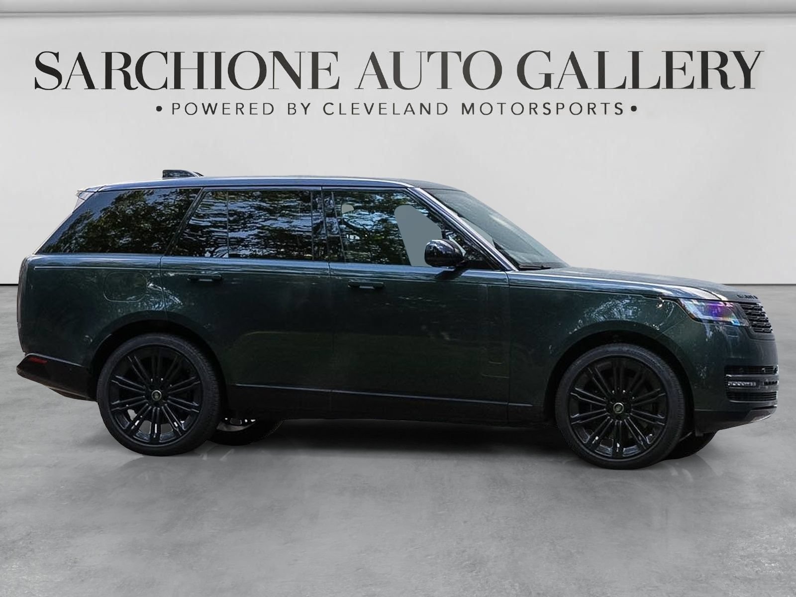 Used 2025 Land Rover Range Rover SE AWD/4WD image 13
