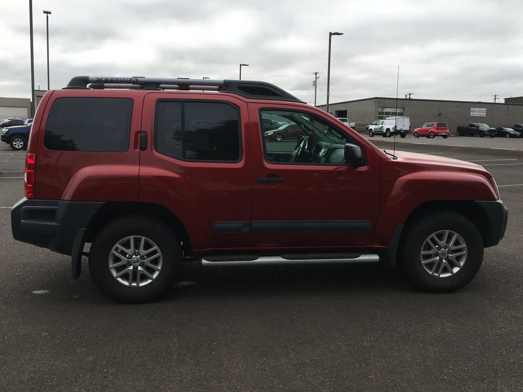 Used 2015 Nissan Xterra S w/ Value Package AWD/4WD image 7