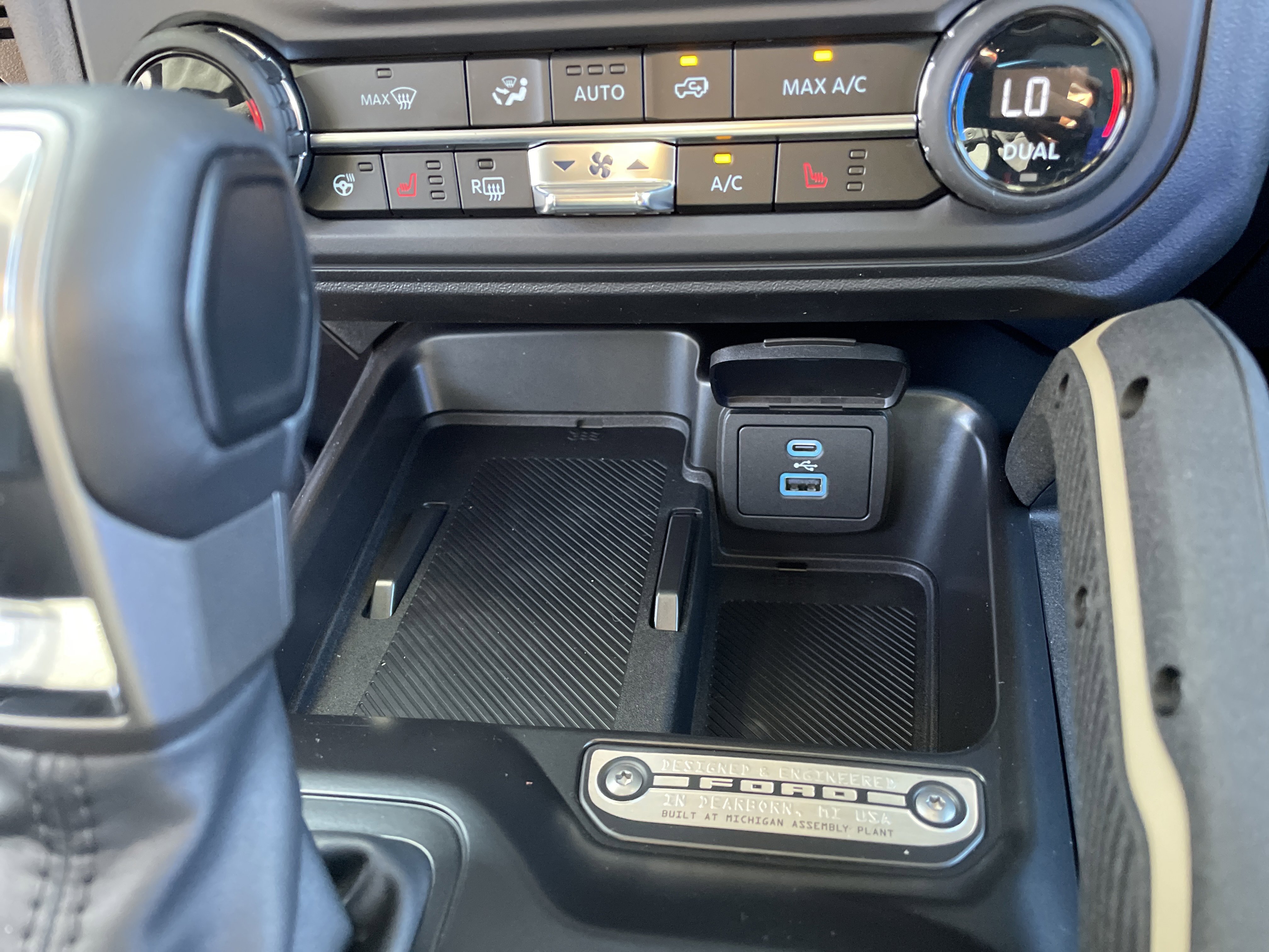 New 2025 Ford Bronco Badlands image 30