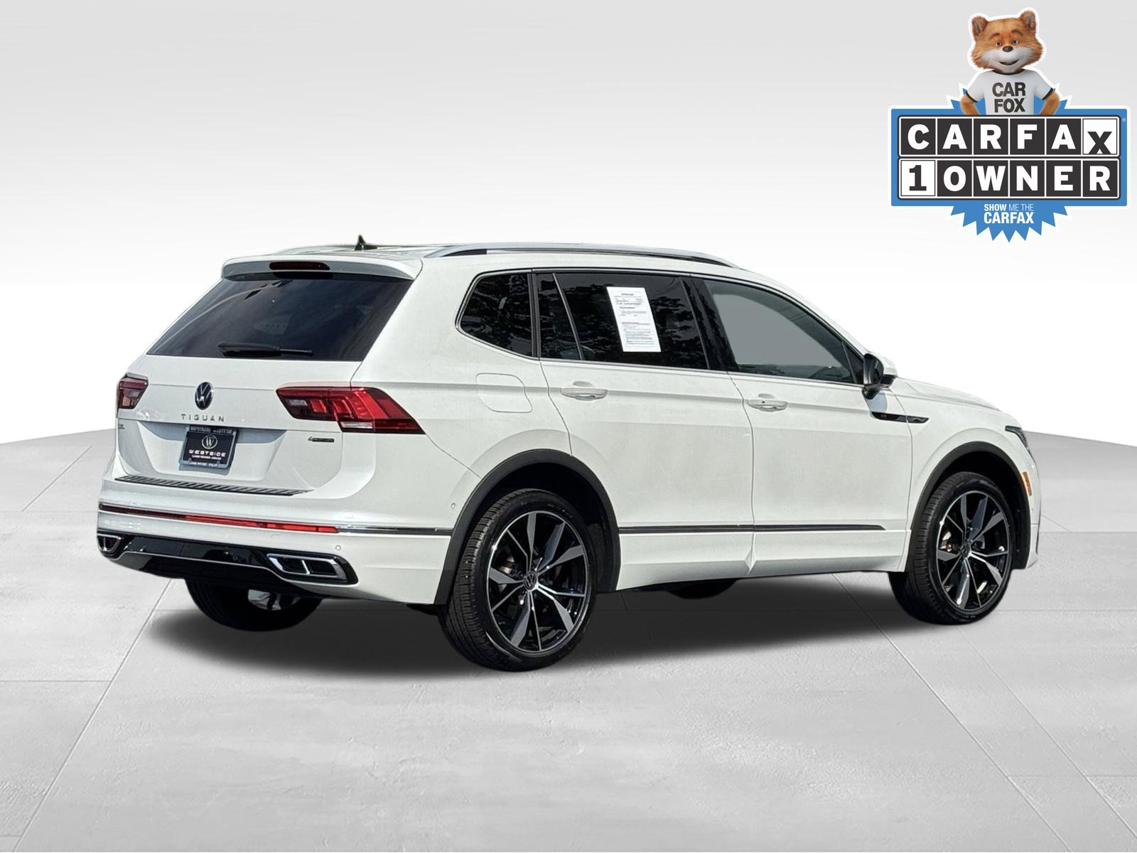 Used 2024 Volkswagen Tiguan SEL R-Line AWD/4WD image 4