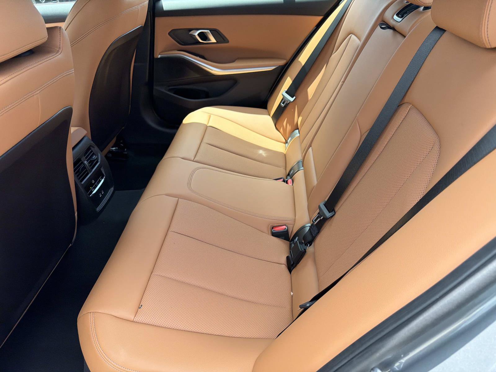 New 2026 BMW 330i Sedan w/ Convenience Package RWD image 10