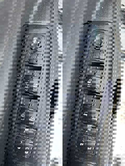 Certified 2016 Jeep Grand Cherokee Laredo w/ Quick Order Package 23E image 17