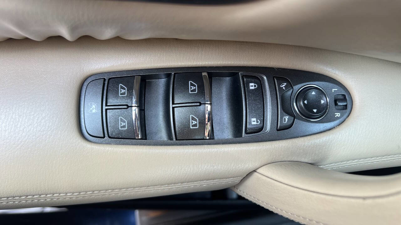 Used 2017 Nissan Armada SL image 19