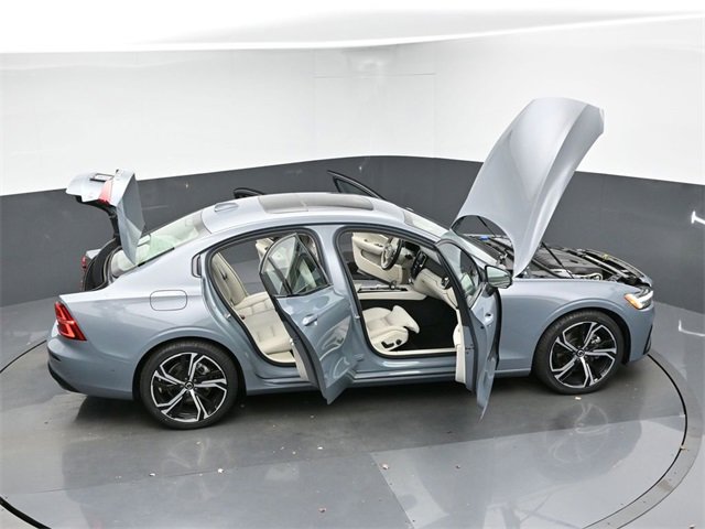 Used 2024 Volvo S60 B5 Ultimate image 48