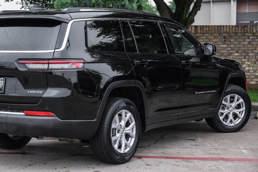 Used 2022 Jeep Grand Cherokee L Limited AWD/4WD image 18