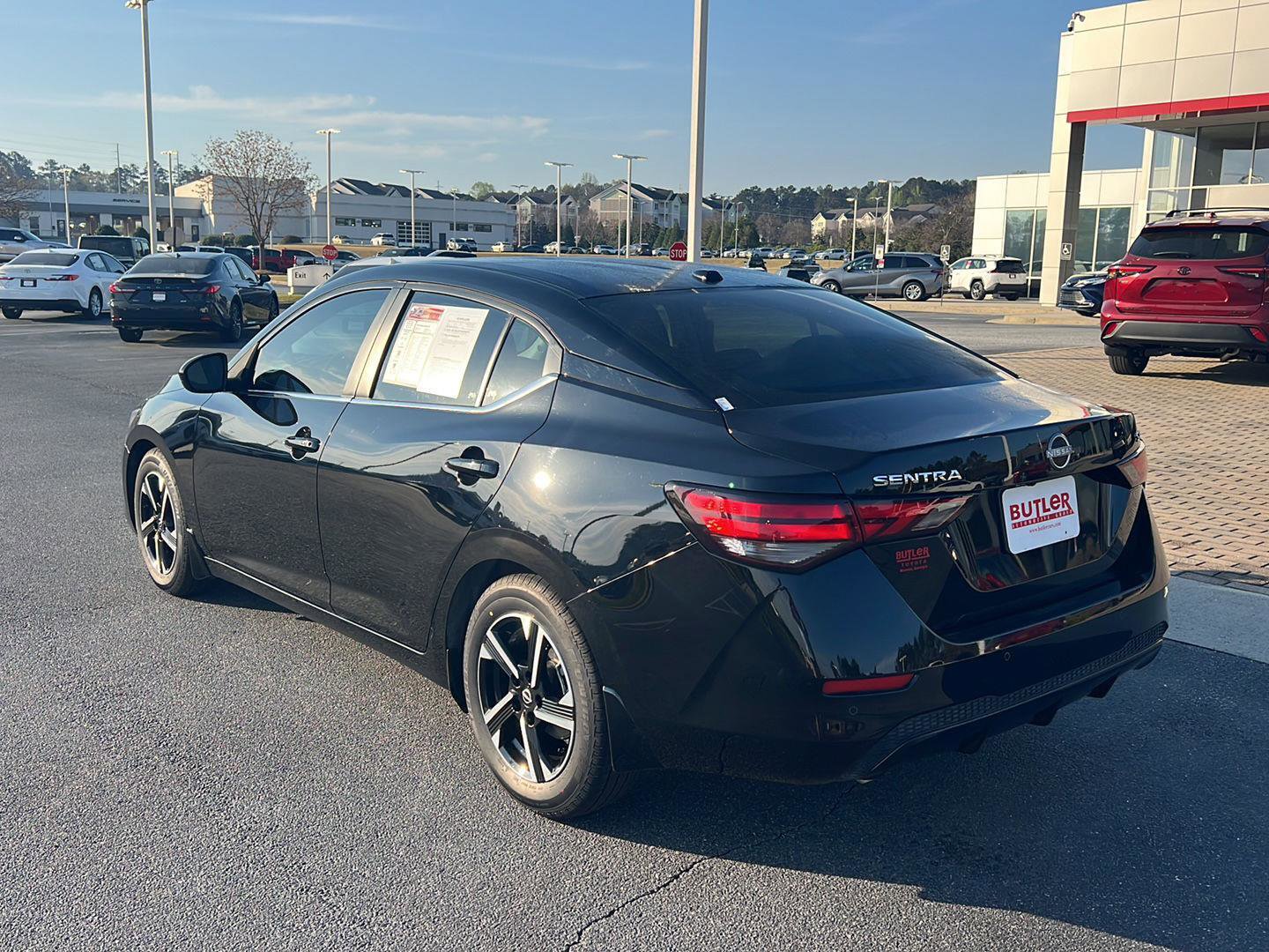 Used 2024 Nissan Sentra SV image 4