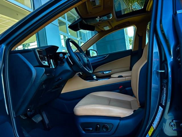Used 2025 Lexus NX 350 350h Base image 27