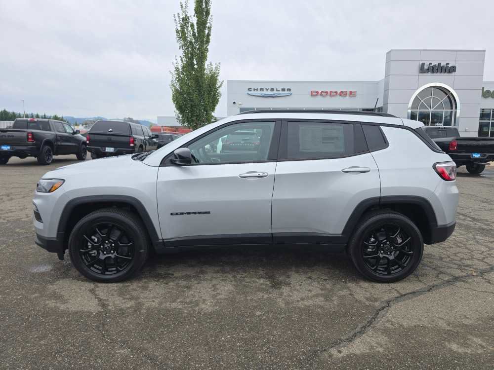 New 2026 Jeep Compass Latitude w/ Quick Order Package 29K image 2
