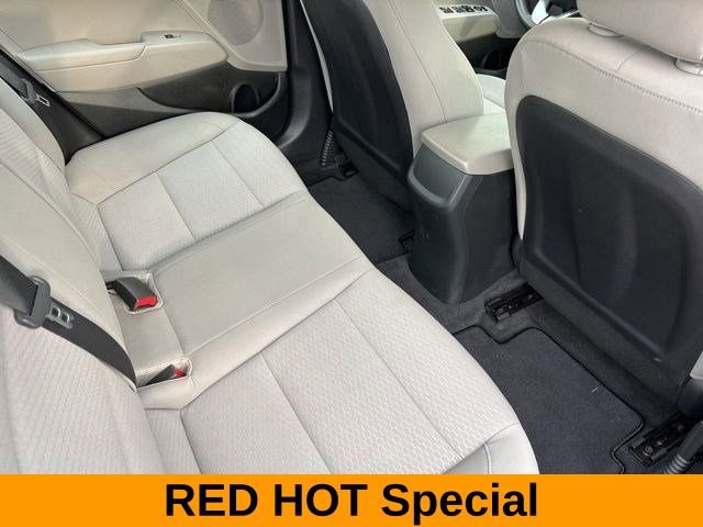 Used 2019 Hyundai Elantra SE image 33