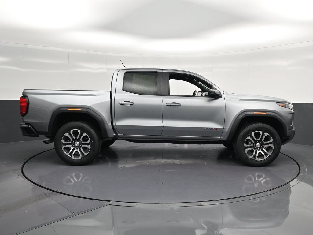 Used 2023 GMC Canyon AT4 w/ Canyon Safety Plus Package AWD/4WD image 4