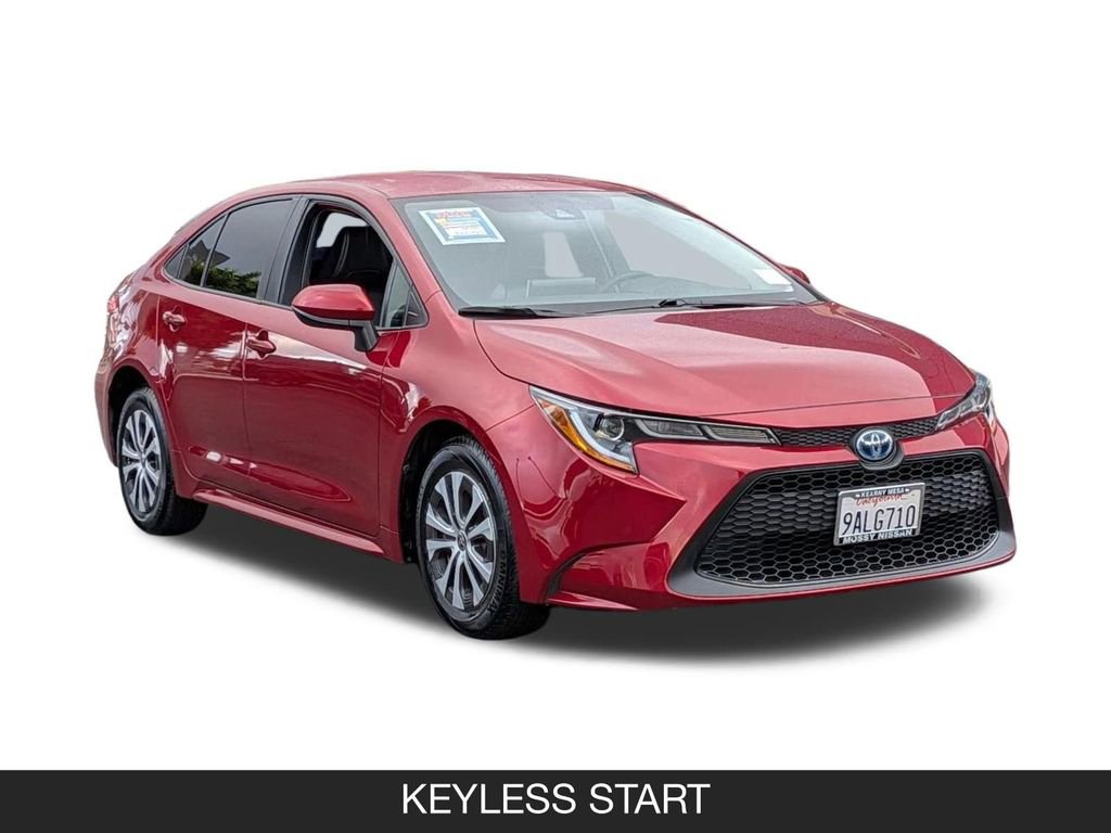 Used 2022 Toyota Corolla LE w/ Premium Interior Package FWD image 2