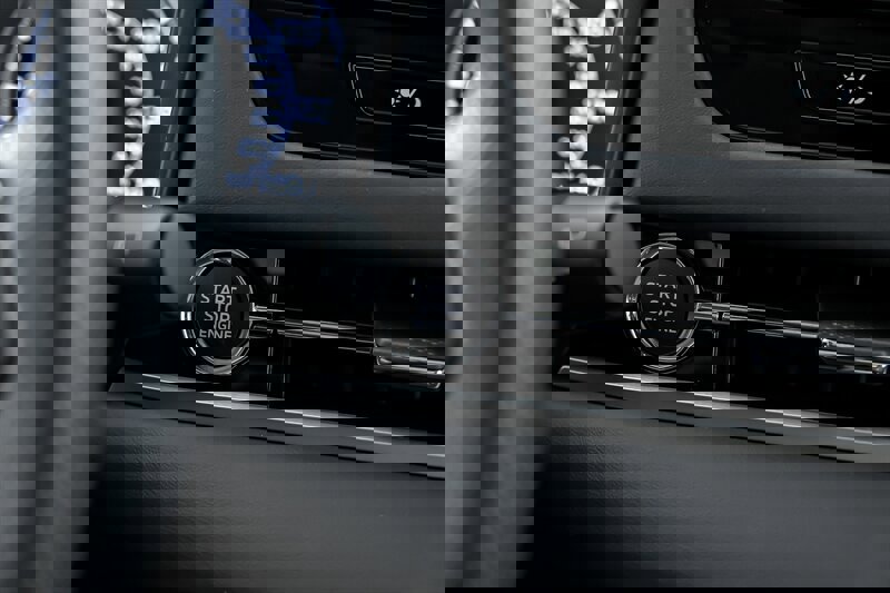 New 2025 Mitsubishi Outlander AWD image 20