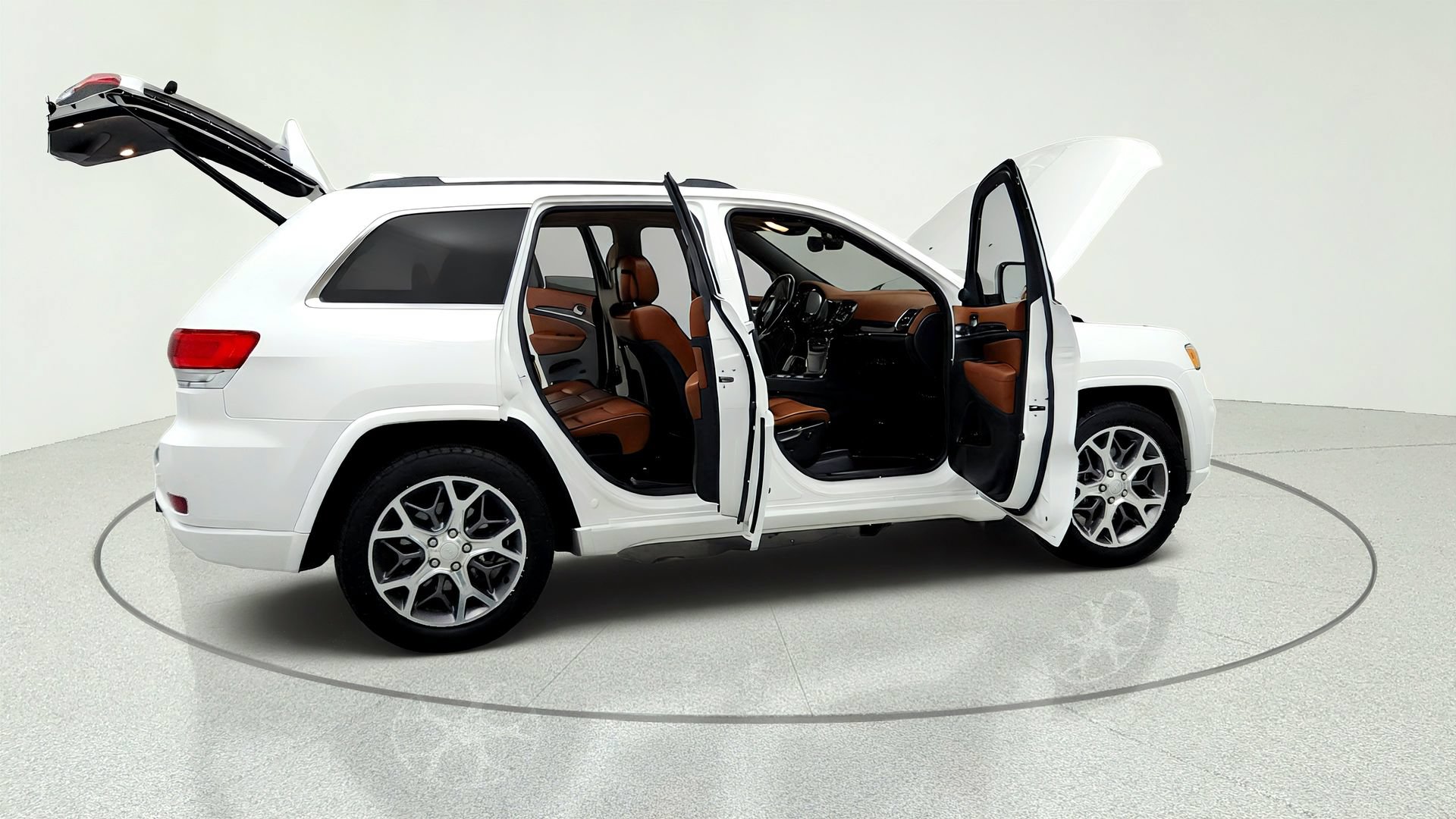 Used 2021 Jeep Grand Cherokee Overland AWD/4WD image 13